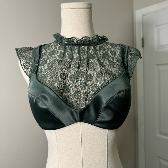 Victoria secret olive green satin lace detail bustier top 34C glam cottagecore - Picture 2 of 5